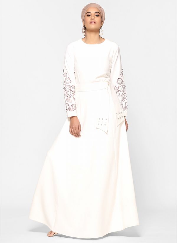 white abaya uk